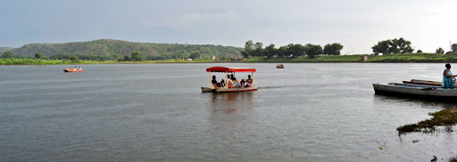 Sohna Lake: A Peaceful Retreat Near Gurugram